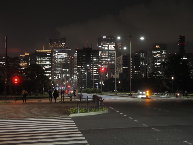 夜間でも鮮明なカラー映像が撮影可能